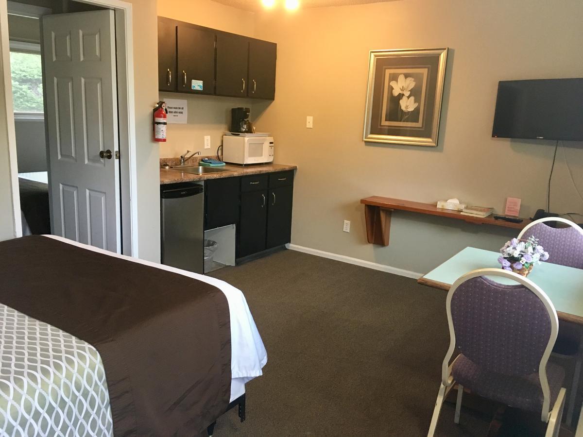 Fuller Lake Chemainus Motel Extérieur photo