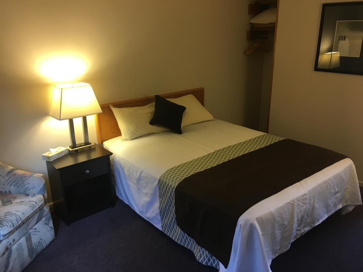 Fuller Lake Chemainus Motel Extérieur photo