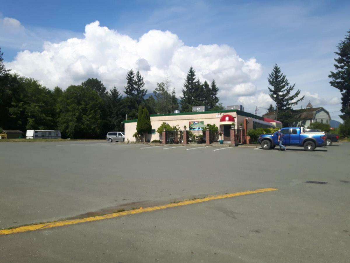 Fuller Lake Chemainus Motel Extérieur photo