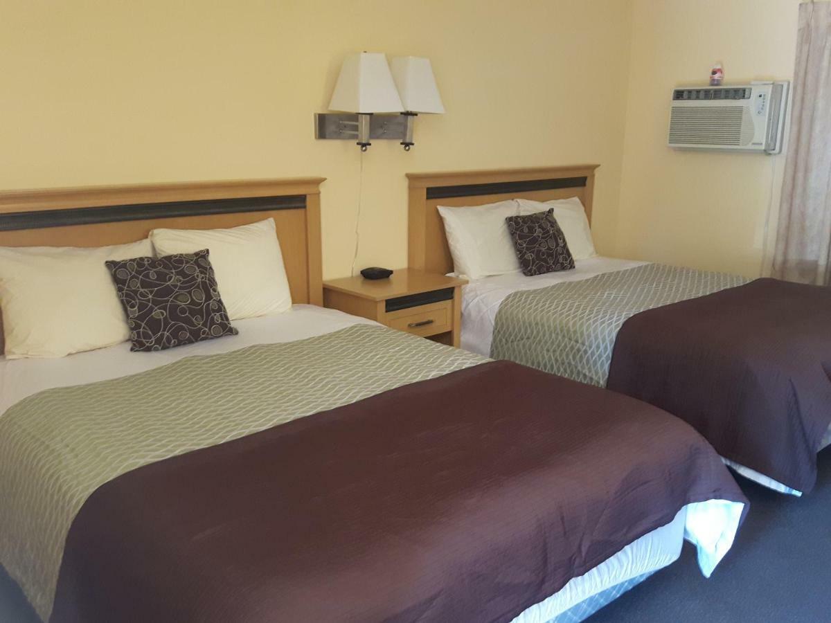Fuller Lake Chemainus Motel Extérieur photo