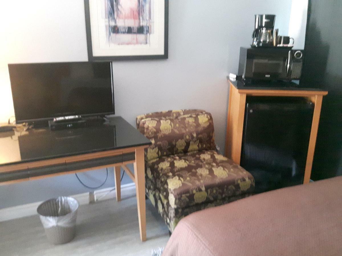 Fuller Lake Chemainus Motel Extérieur photo